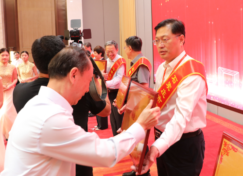 门徒娱乐集团位列石家庄营业收入百强企业第14位